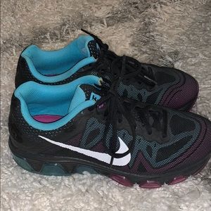 Woman’s Nike Air Max
